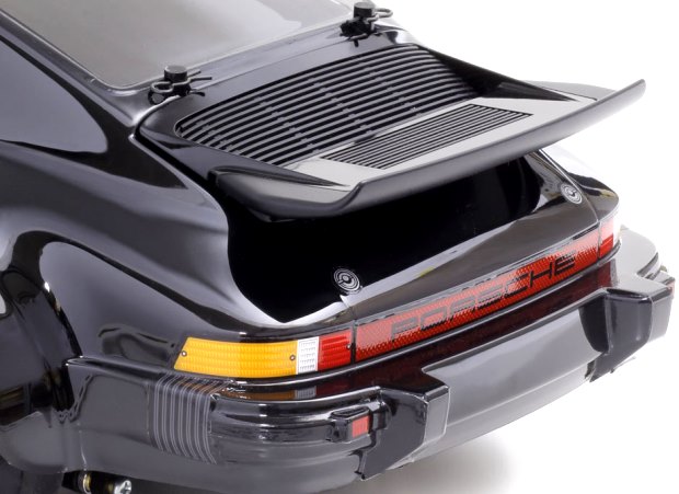 タミヤ ポルシェターボ RSR 934 ブラックエディションをレビュー【懐かしのRCカー】